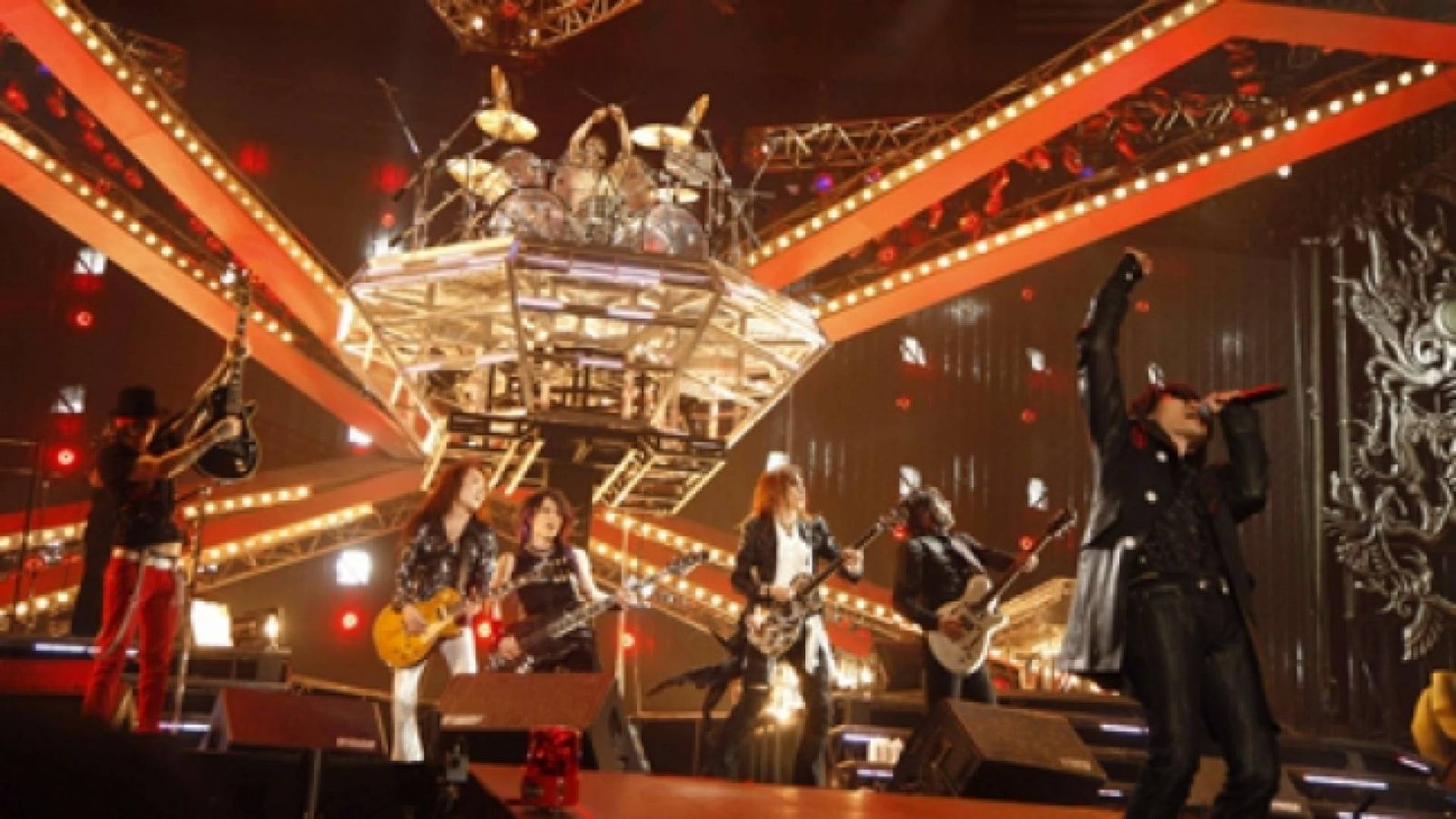 X JAPAN: to resume its attack in 2008 I.V. -towards destruction © X Japan Production Management Committee