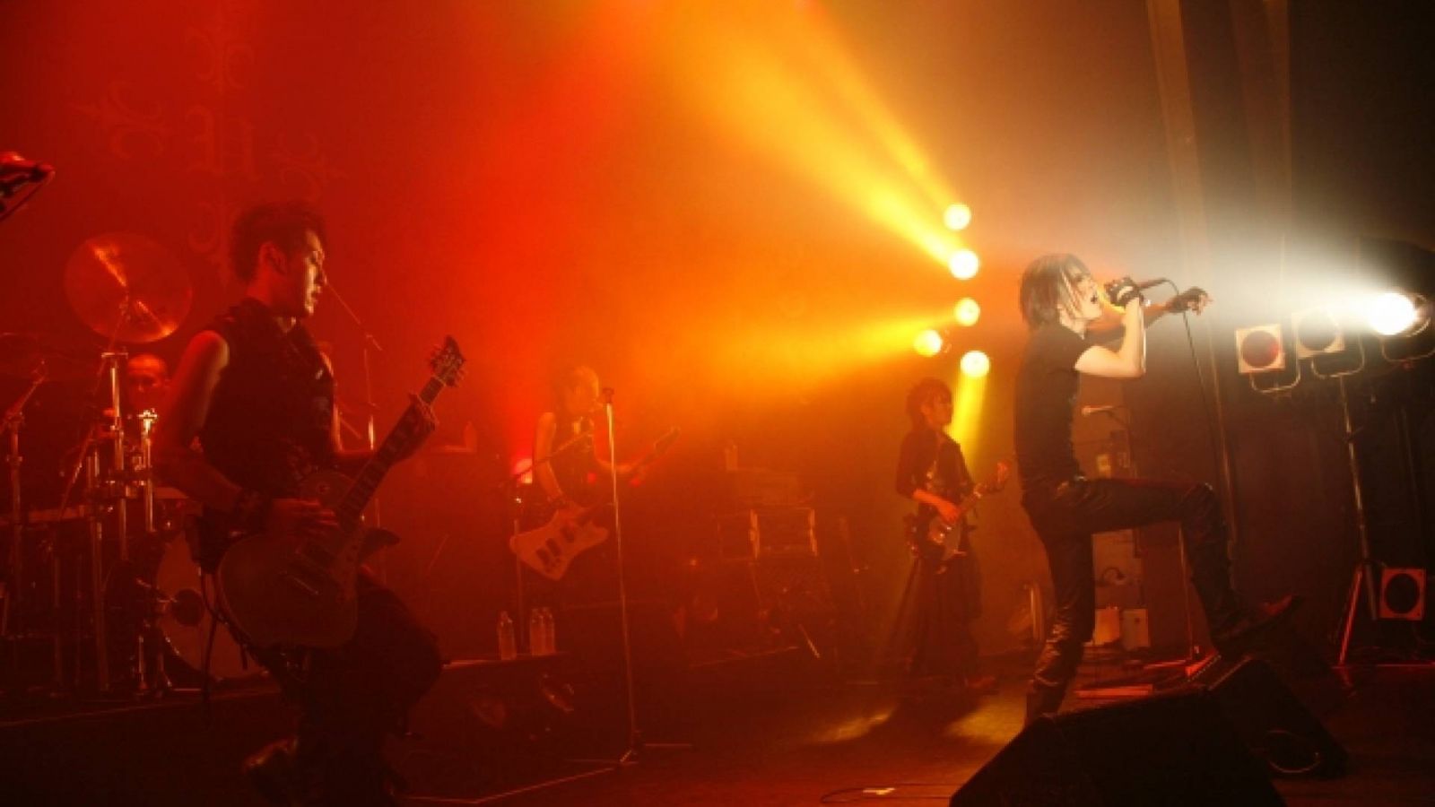 Первый концерт 2008 года the Underneath в Японии 'MOON FLOWER' © Stirring Records