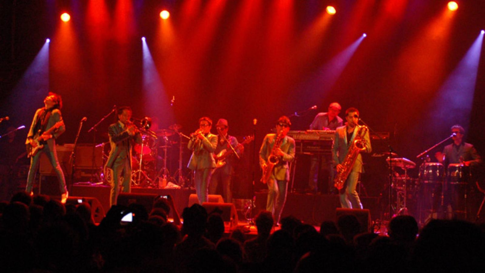 Live DVD from TOKYO SKA PARADISE ORCHESTRA © TOKYO SKA PARADISE ORCHESTRA - JaME - Carola