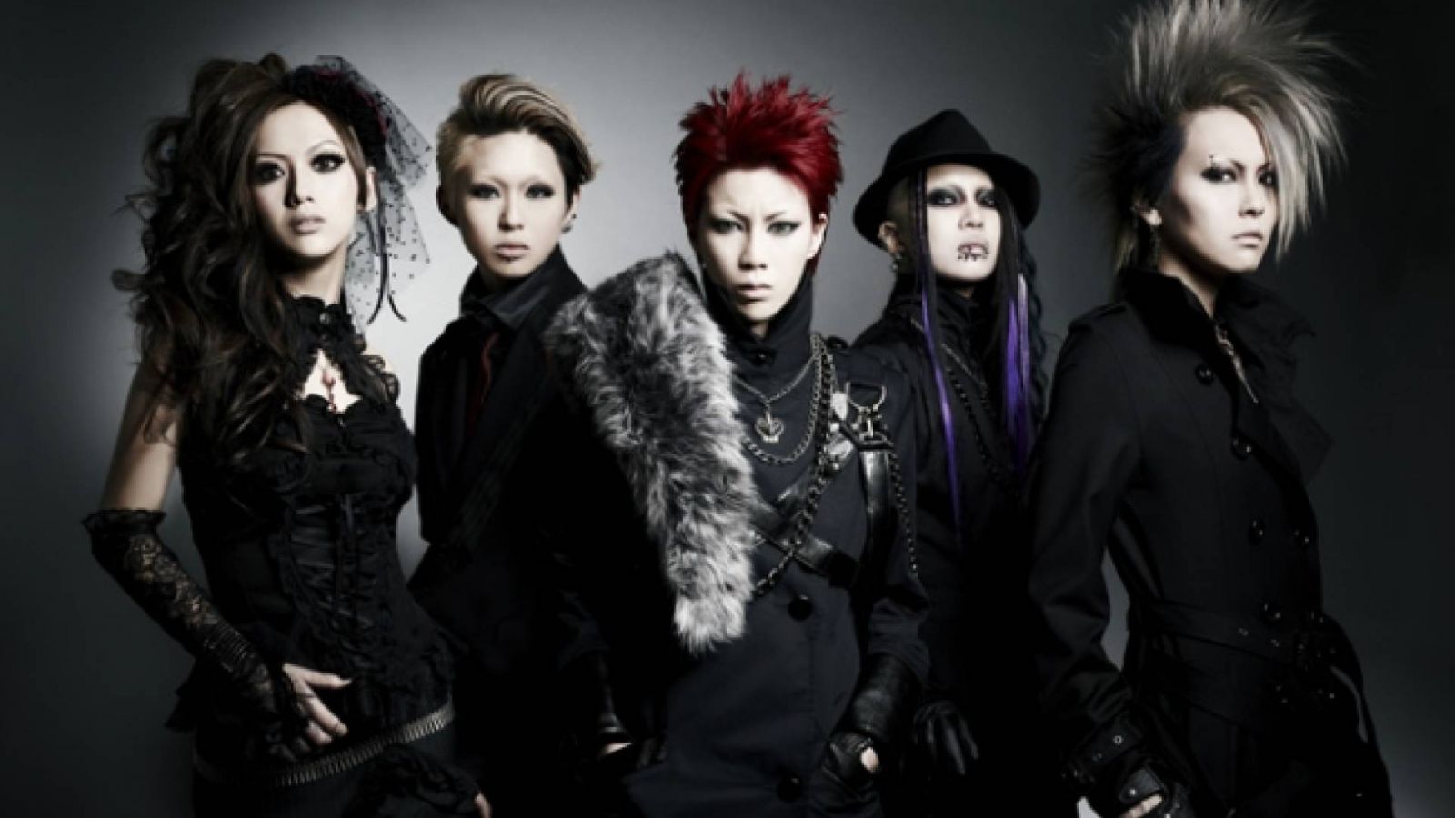 New Single From exist†trace © exist†trace
