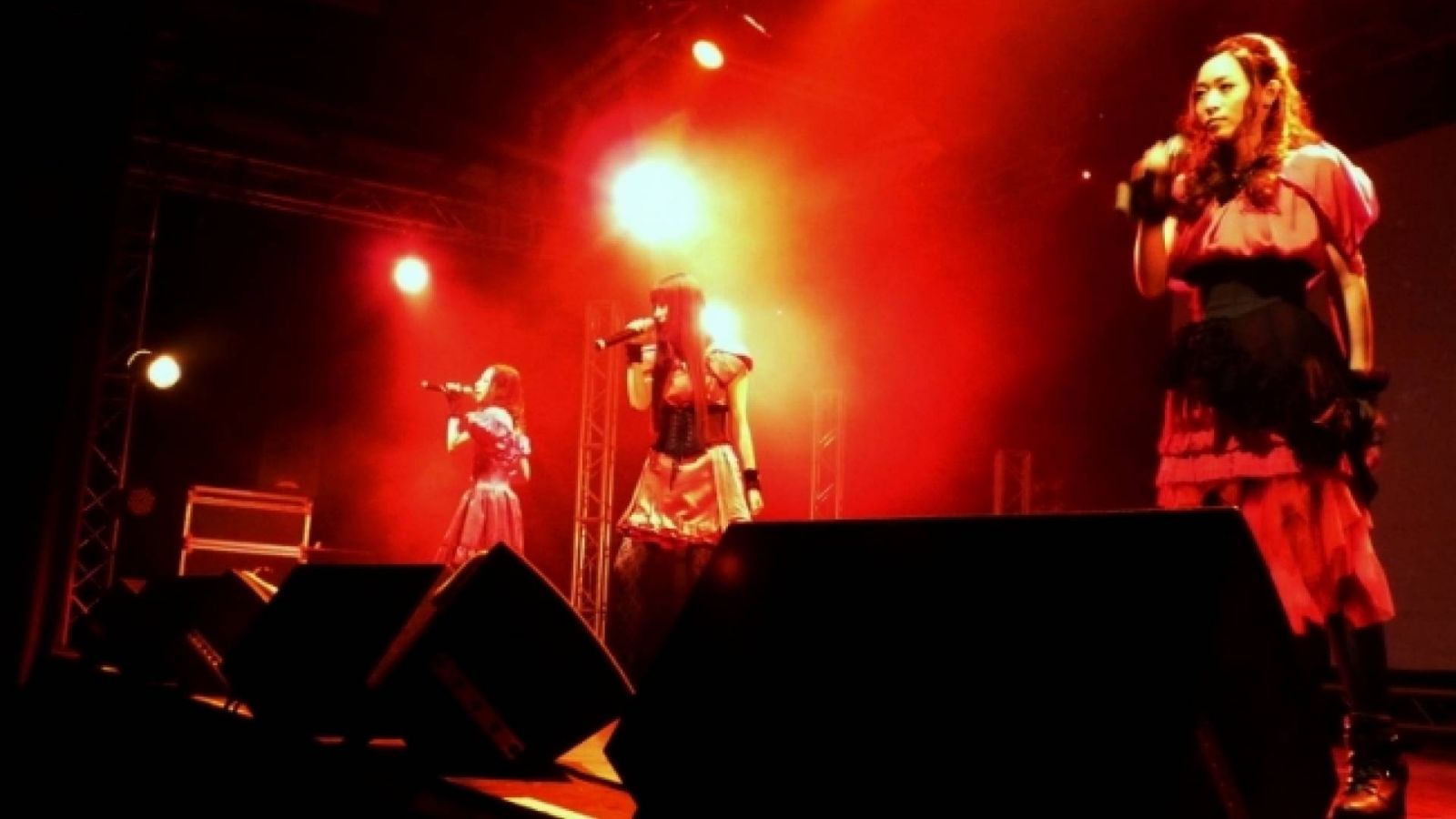 Kalafina's Red Moon Live in Taipei © Lucie Say