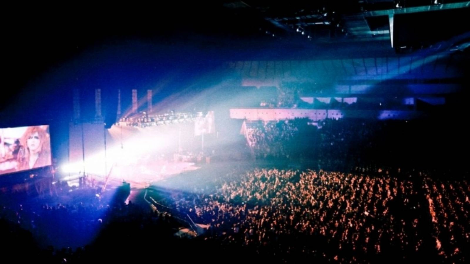 the GazettE VENOMOUS CELL -FINAL- OMEGA na Yokohama Arena © Sony Music Entertainment