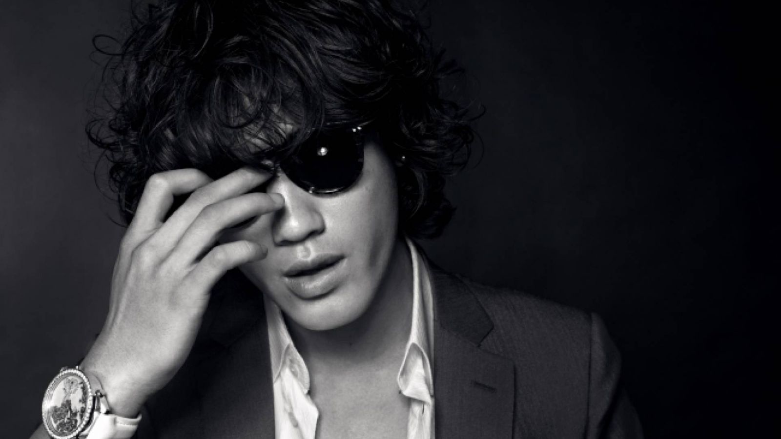 Interview with Jin Akanishi © J & A