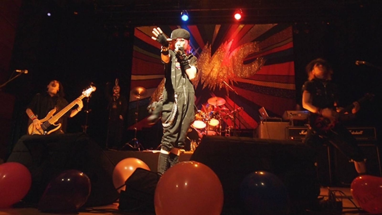 LM.C - LIVE TOUR 2012 -STRONG POP- en Bogotá, Colombia © PONY CANYON INC. 