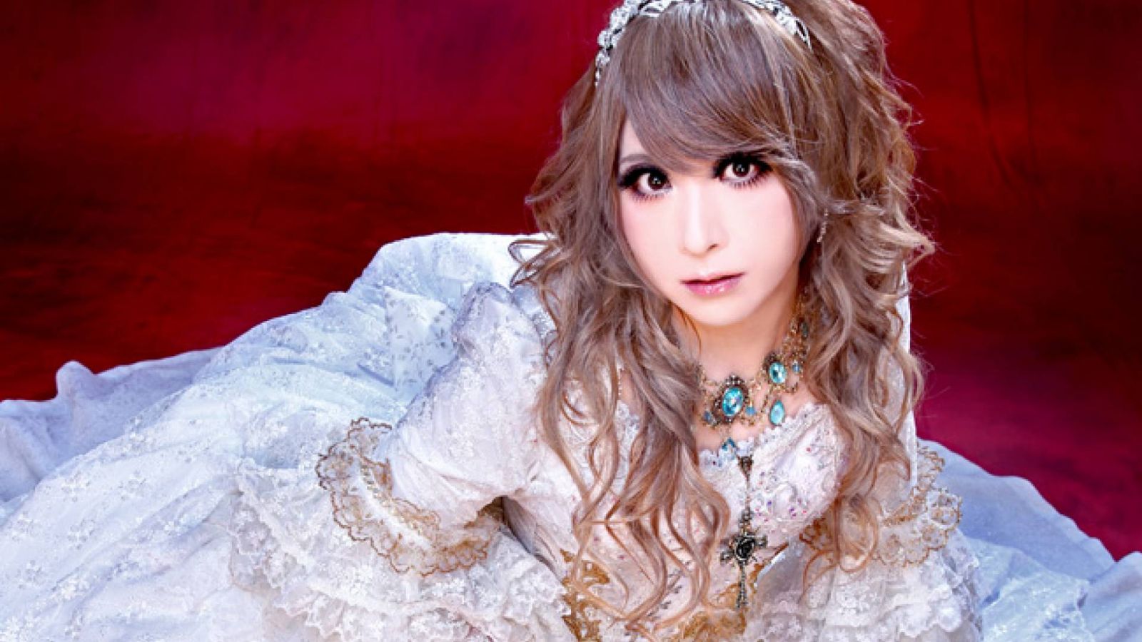 HIZAKI, Fuki, Iwasa Misaki and THE HOOPERS Join HYPER JAPAN Christmas Market Lineup © 2016 GRACE. All rights reserved.