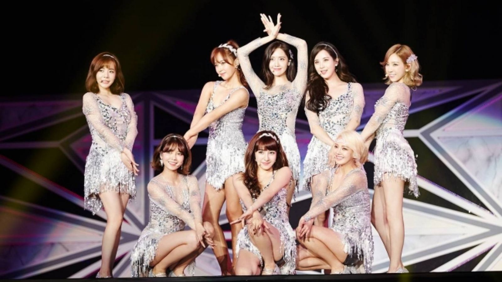 Girl's Generation juhlii kymmenettä vuottaan uudella albumilla © S.M.Entertainment. All Rights Reserved.